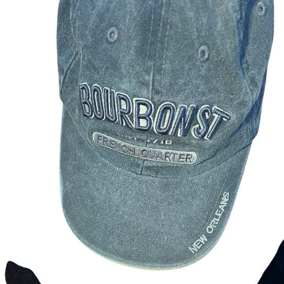 Bourbon St., French Quarter, New Orleans, cap, gray - Picture 3 of 6